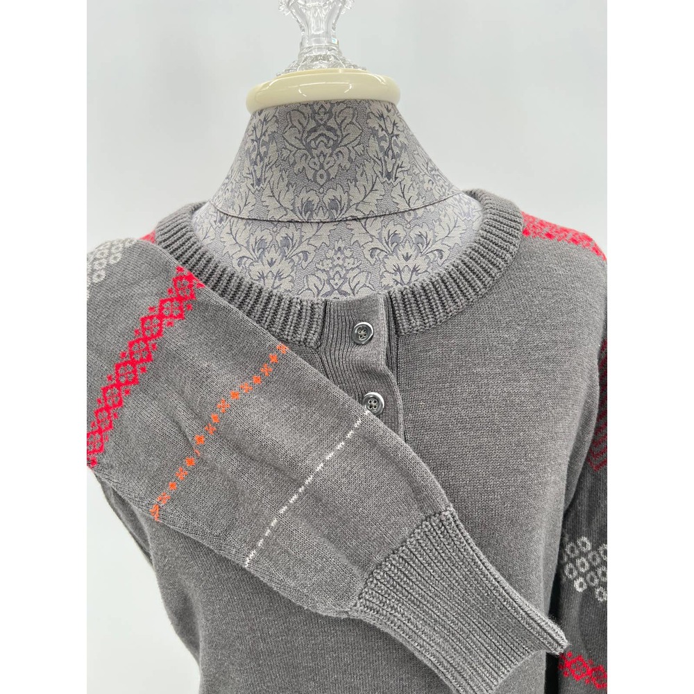 Woolrich Women's  3 button sweater size Medium grey with red detailing - Picture 3 of 7